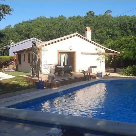 Avec Piscine Privative Salviac
